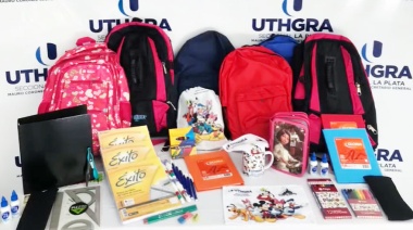 UTHGRA La Plata entregó más de 1.300 kits con útiles escolares este año